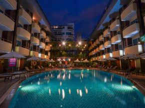 Гостиница Baron Beach Hotel  Паттайя